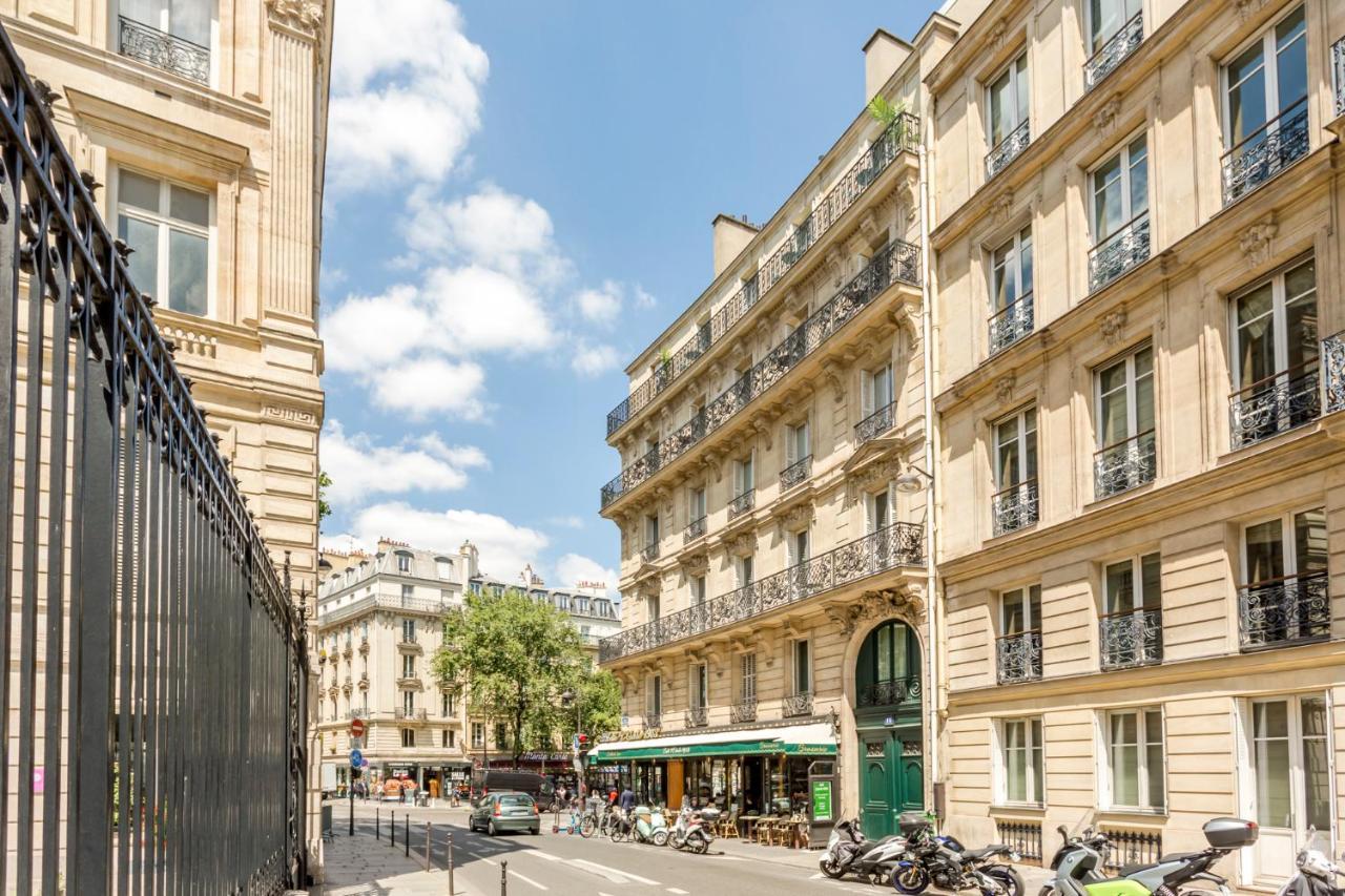 Cosy 4 Bedrooms With Balcony - Champs Elysees Paris Eksteriør billede